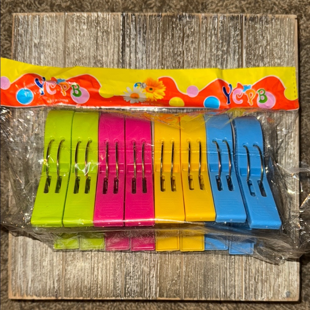 YCPB Colorful Plastic Clips Set